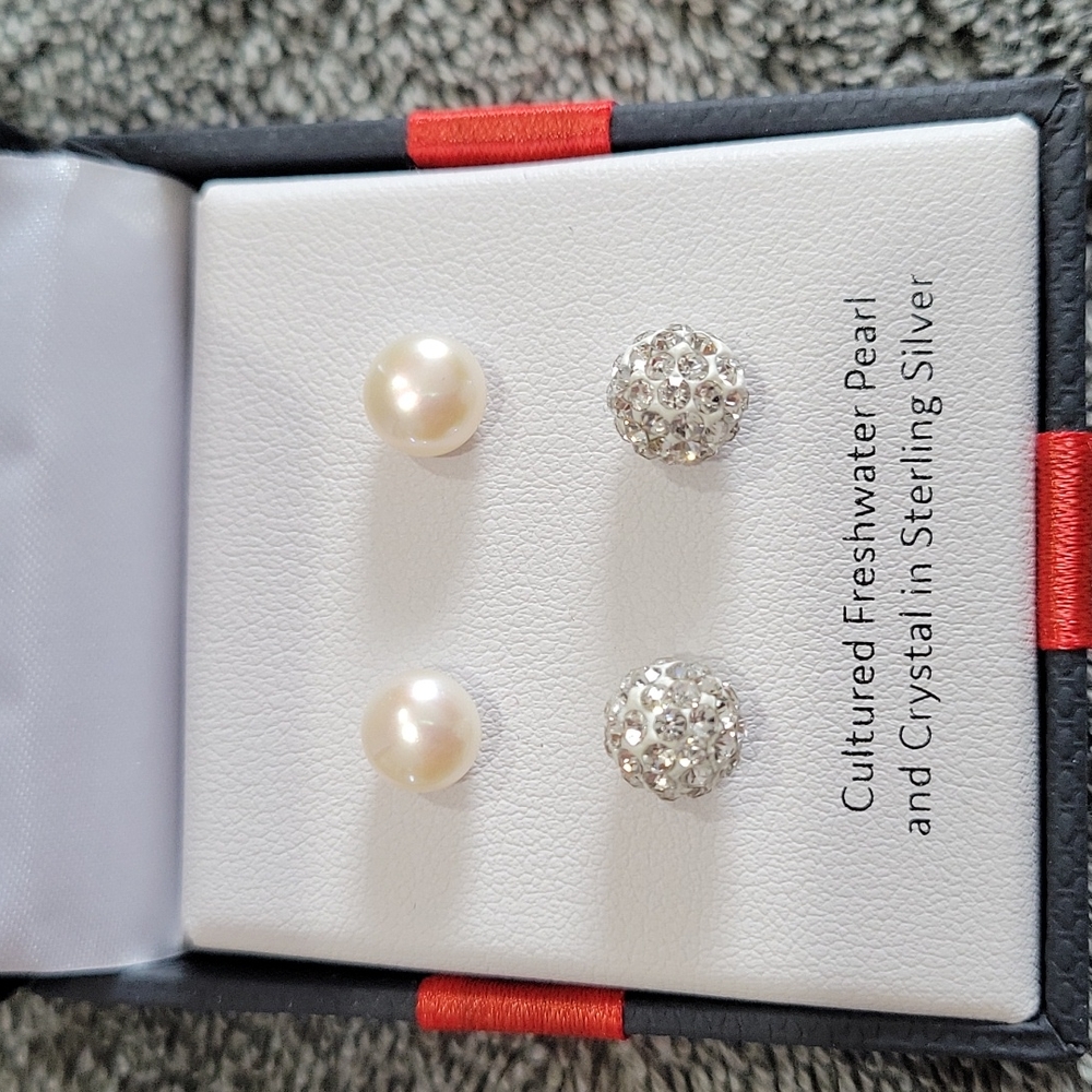 Fresh Water Pearl & Crystal Earring Set!!!